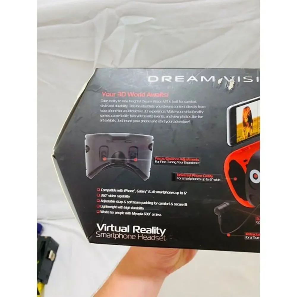 Tzumi Dream Vision Virtual Reality Smartphone Headset for IOS and Android